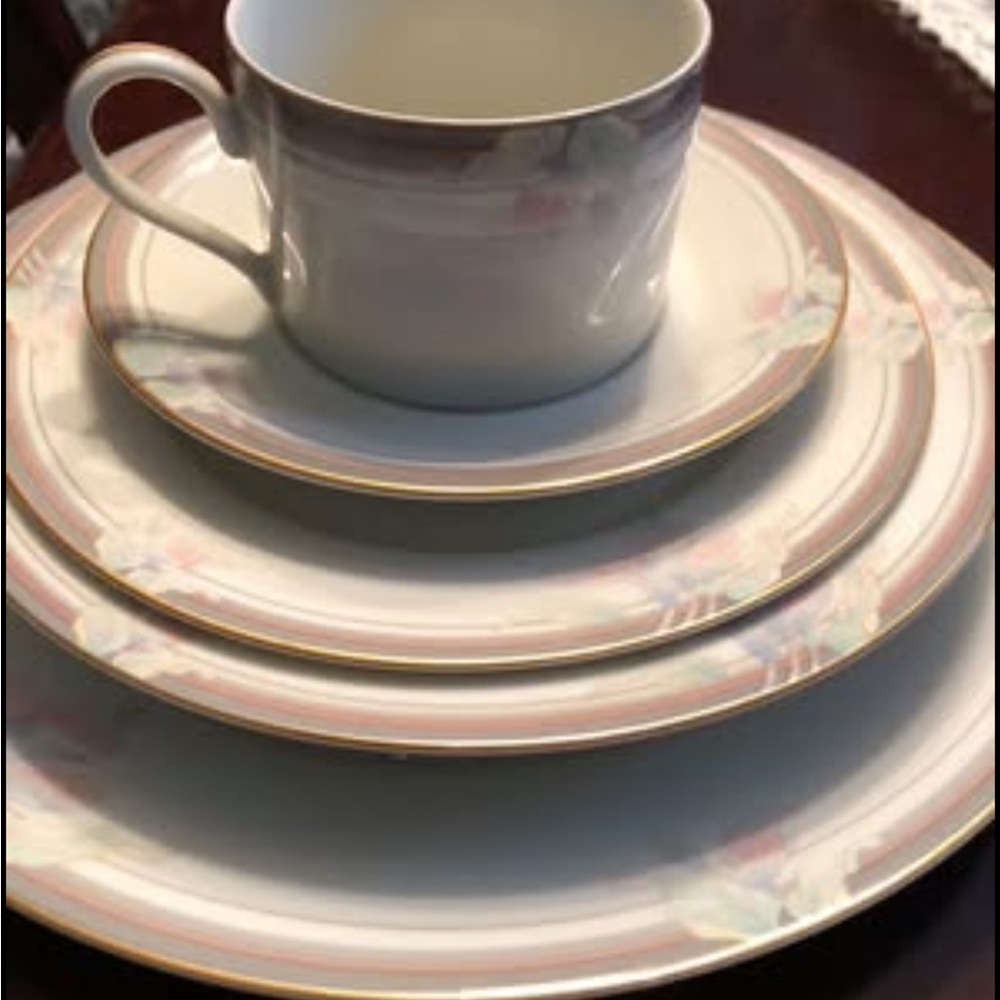 Mikasa Marsha pattern White and Gold Trim Dinnerware Set